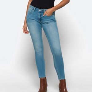 Vigoss Erika Marley Mid Rise Skinny Jean : Sz. 33